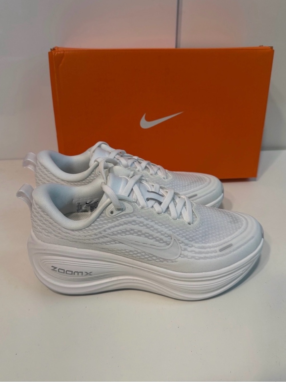 Brand New Nike Women’s White Vomero Zoom Plus  Running Shoes